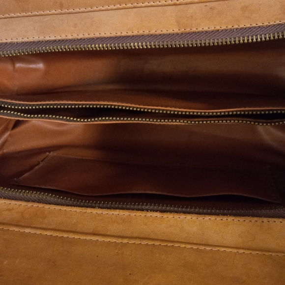 1970'S RARE MEXICAN TOOLED LEATHER AND NATURAL COWHIDE PURSE 12" X 10" - Picture 8 of 10